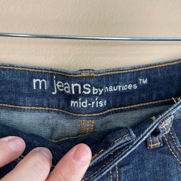 Maurices Blue Jean Shorts with Mid-Rise and Cuffed Hem Size 6 - Picture 3 of 9